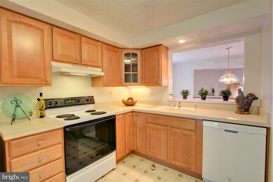 8346 Mary Lee Ln, Laurel, MD 20723 - photo 2