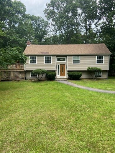 12 Lynn Ct, Bellingham, MA 02019 - photo 2