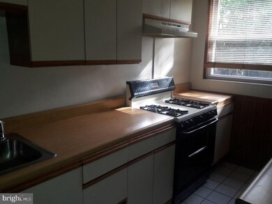 1308 Sheridan St, Camden, NJ 08104 - photo 3