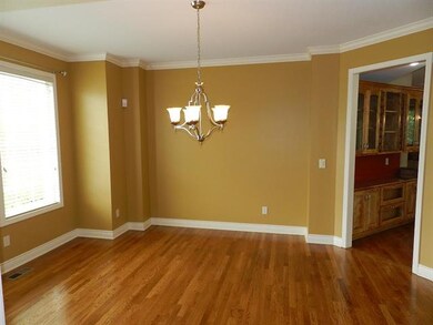Formal Dining
