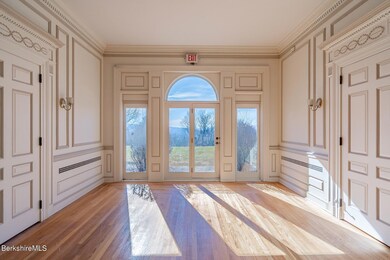 200 Old Stockbridge Rd unit V-4, Stockbridge, MA 01262 - photo 7