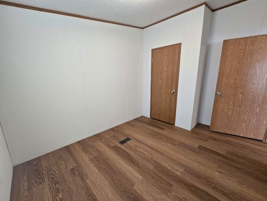 316 S Orange Ave, Lincoln, KS 67455 - photo 5