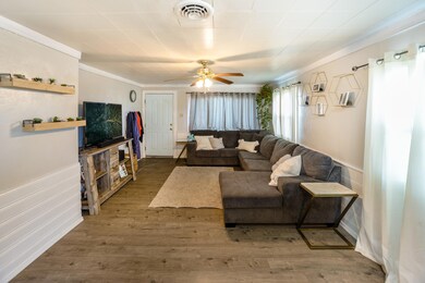 846 Maple St, Central Point, OR 97502 - photo 6