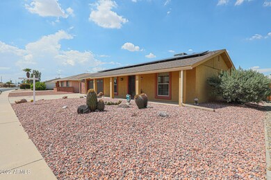 10410 W Caron Dr, Sun City, AZ 85351 - photo 7
