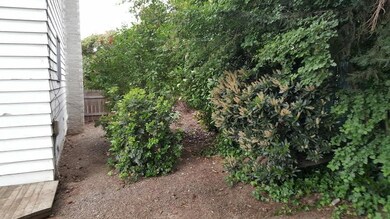 2445 E McAndrews Rd, Medford, OR 97504 - photo 5