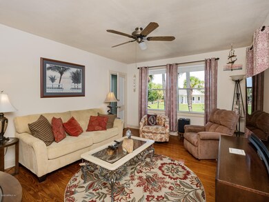 Family Room facing Bull Park