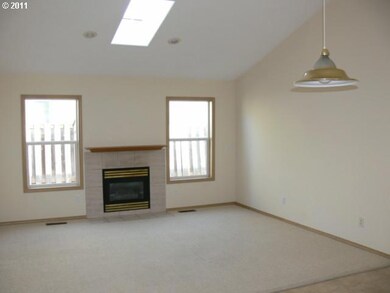 14864 SE Brackenbush Rd, Clackamas, OR 97015 - photo 4