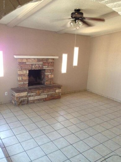 4846 W Berkeley - Family Room