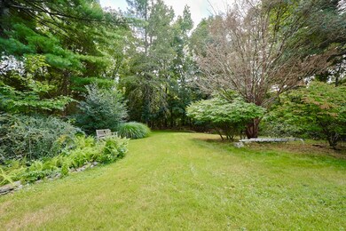 24 Hemlock Dr, Holliston, MA 01746 - photo 5