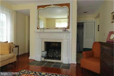 1 N Queen St, Chestertown, MD 21620 - photo 2
