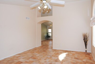 3_XMKHDU_still_lr-dr