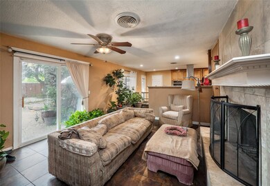 112 Hasler St, Bastrop, TX 78602 - photo 6