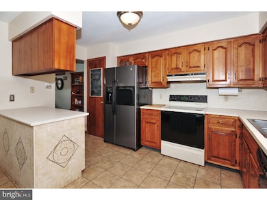 122 Meadow Ln, Bechtelsville, PA 19505 - photo 5