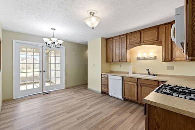 347 Belva Ct, Logan, OH 43138 - photo 7