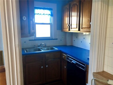 16 Cherry St unit 1, Warren, RI 02885 - photo 4