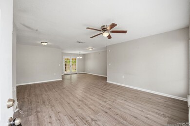12907 Waynesboro St, San Antonio, TX 78233 - photo 6