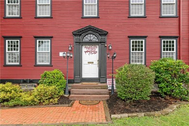 299 W Main Rd, Middletown, RI 02842 - photo 3