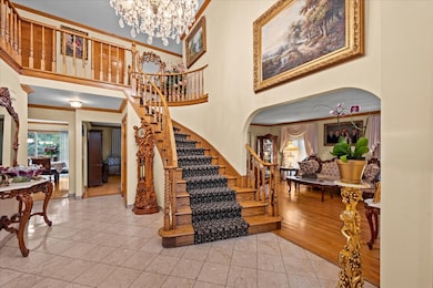 unlisted-address, Glenview, IL 60025 - photo 2