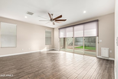 10773 W Swayback Pass, Peoria, AZ 85383 - photo 4