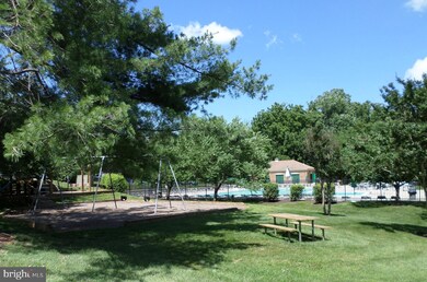 18727 Winding Creek Place, Germantown, MD 20874 - photo 4