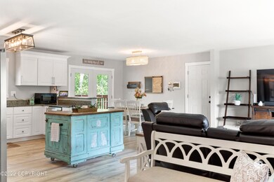 12532 Iris Way-9