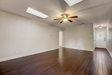 1048 W Cheryl Ave, Hurst, TX 76053 - photo 5