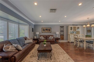 Family room / Dining room living area