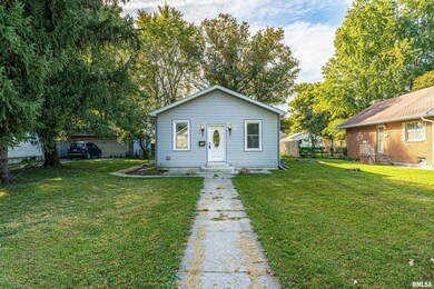 211 3rd St, Lincoln, IL 62656 - photo 2