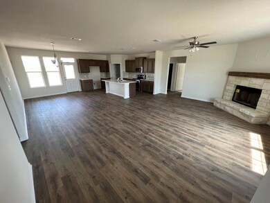 139 Hillock Ct, Decatur, TX 76234 - photo 3