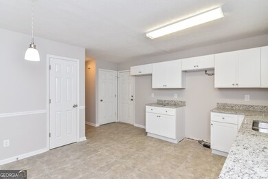 2935 Emerson Lake Dr, Snellville, GA 30078 - photo 7