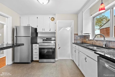 1790 Kenmore Dr, Grosse Pointe Woods, MI 48236 - photo 6