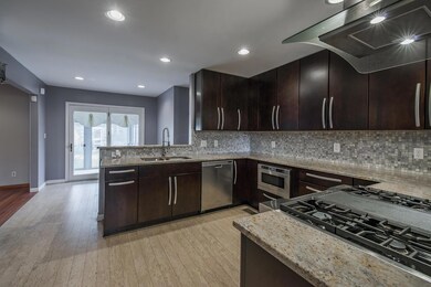 1360 Walshire Dr N, Columbus, OH 43232 - photo 6