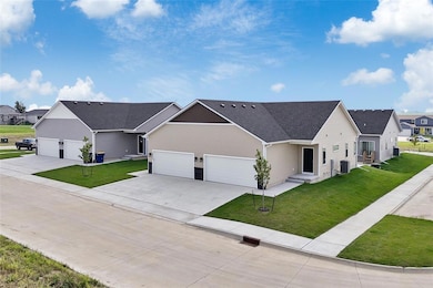 2925 Long Ave, van Meter, IA 50261 - photo 2