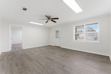 2504 Bonito Dr, Lake Charles, LA 70605 - photo 2