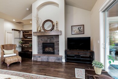 60200 Rolled Rock Way-4