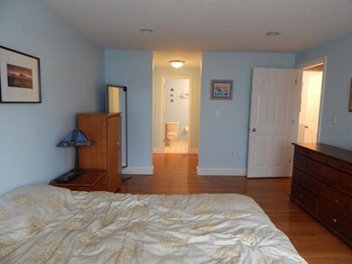 1210 Vfw Pkwy unit 4, West Roxbury, MA 02132 - photo 6