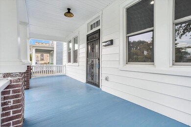 03-927 Stewart Ave SE_03