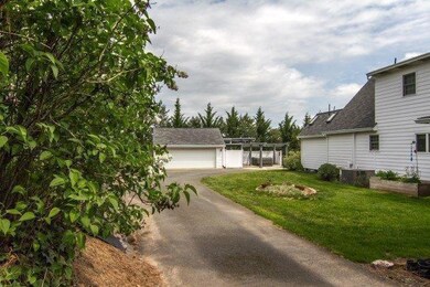 969 Old Stage Rd, Central Point, OR 97502 - photo 3