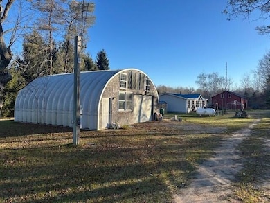 1660 N Bard Rd, Gladwin, MI 48624 - photo 4