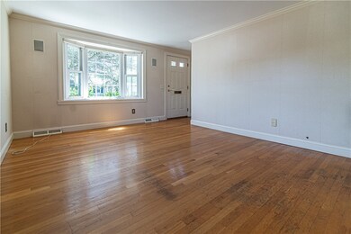 90 Grassy Plain Rd, Riverside, RI 02915 - photo 4