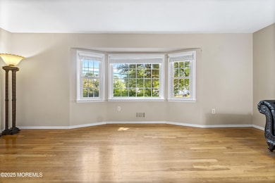 168 Throckmorton Ln, Old Bridge, NJ 08857 - photo 6