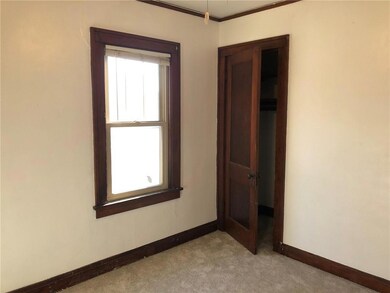 400 W 2nd St S, Newton, IA 50208 - photo 6