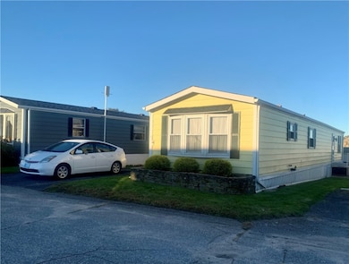 43 Bayview Park, Middletown, RI 02842 - photo 2