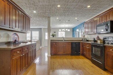 607 Adams St, Manchester, TN 37355 - photo 7