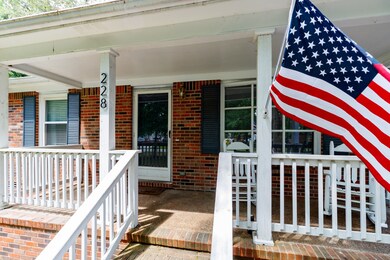 228 Sherwood Dr, Manchester, TN 37355 - photo 3