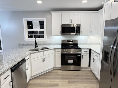 132 Pear Tree Cir, Hopkins, SC 29061 - photo 4