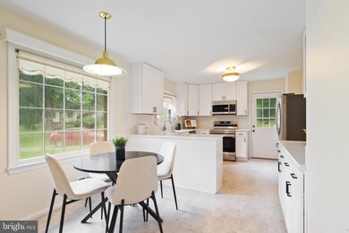 6801 Lamp Post Ln, Alexandria, VA 22306 - photo 6