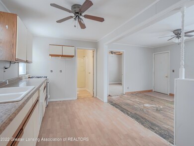 541_E_Howe_Ave_013-HDR