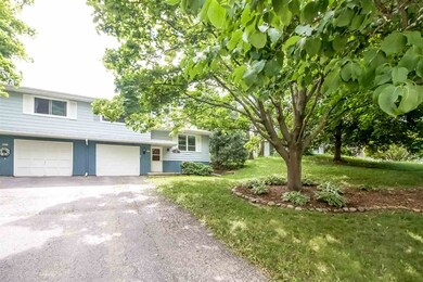 2417 White Oak Tr, Dunn, WI 53575 - photo 2