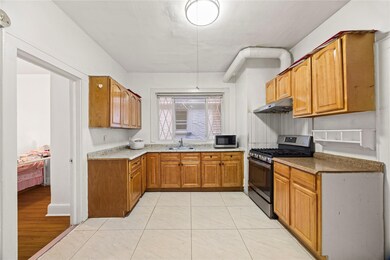 12141 6th Ave, College Point, NY 11356 - photo 4